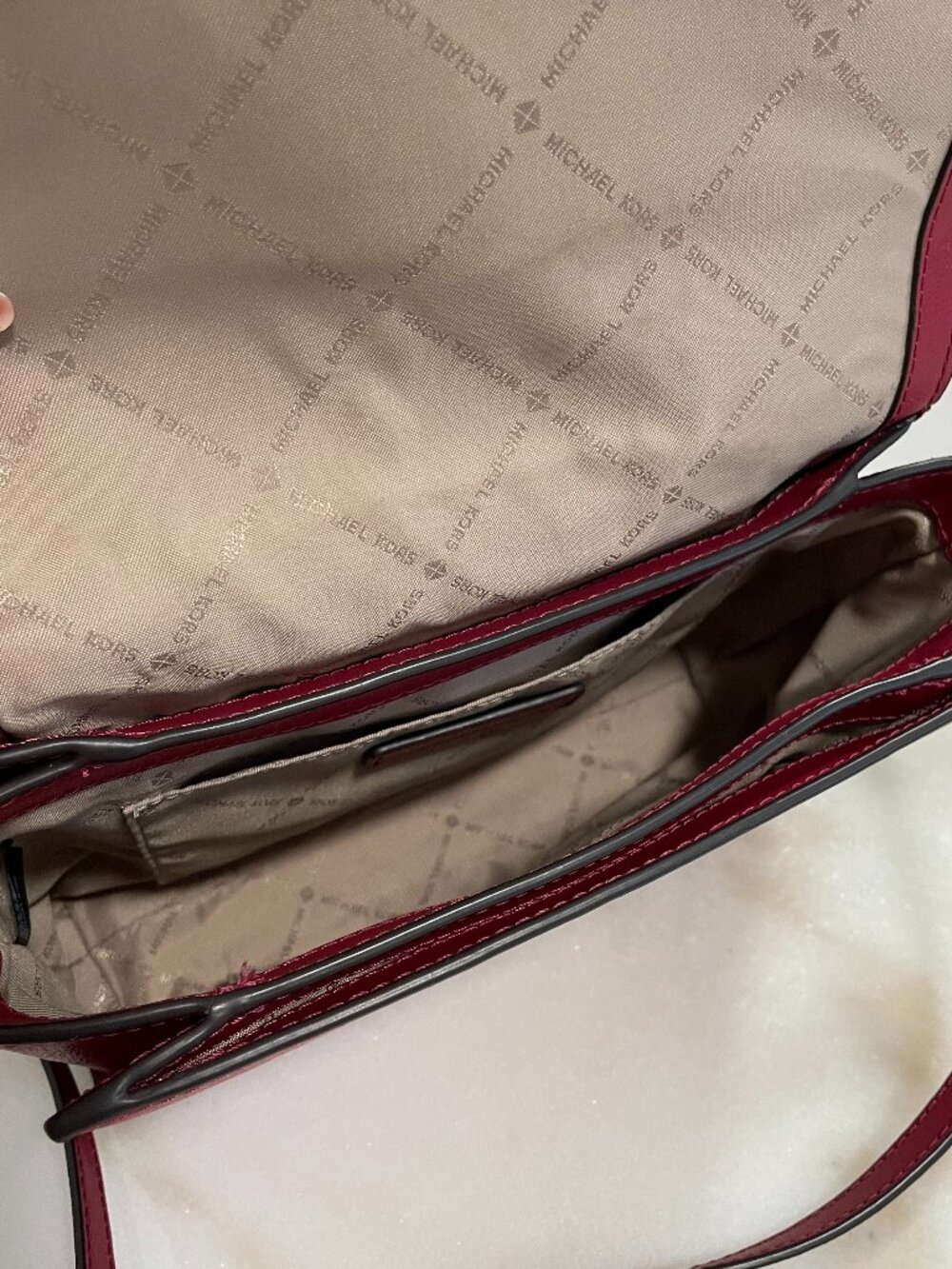 Michael Kors Ellis Medium Flap Messenger/Shoulder Bag Maroon Leather - Picture 7 of 15